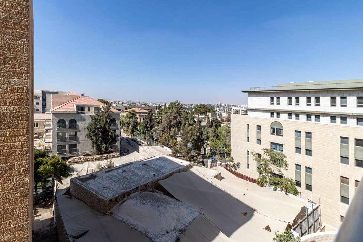 Spectacular 2BR Parking/Terrace In City Center photo 57