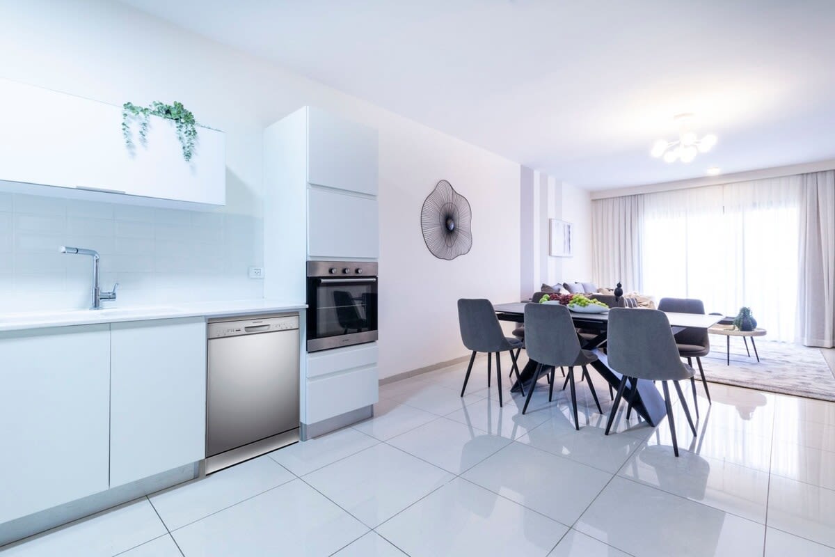 Spectacular 2BR Parking/Terrace In City Center photo 14