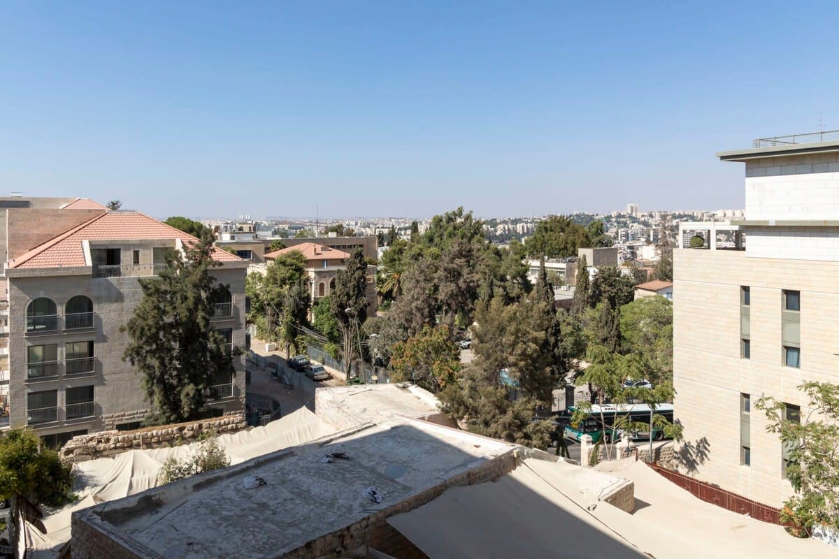 Spectacular 2BR Parking/Terrace In City Center photo 20
