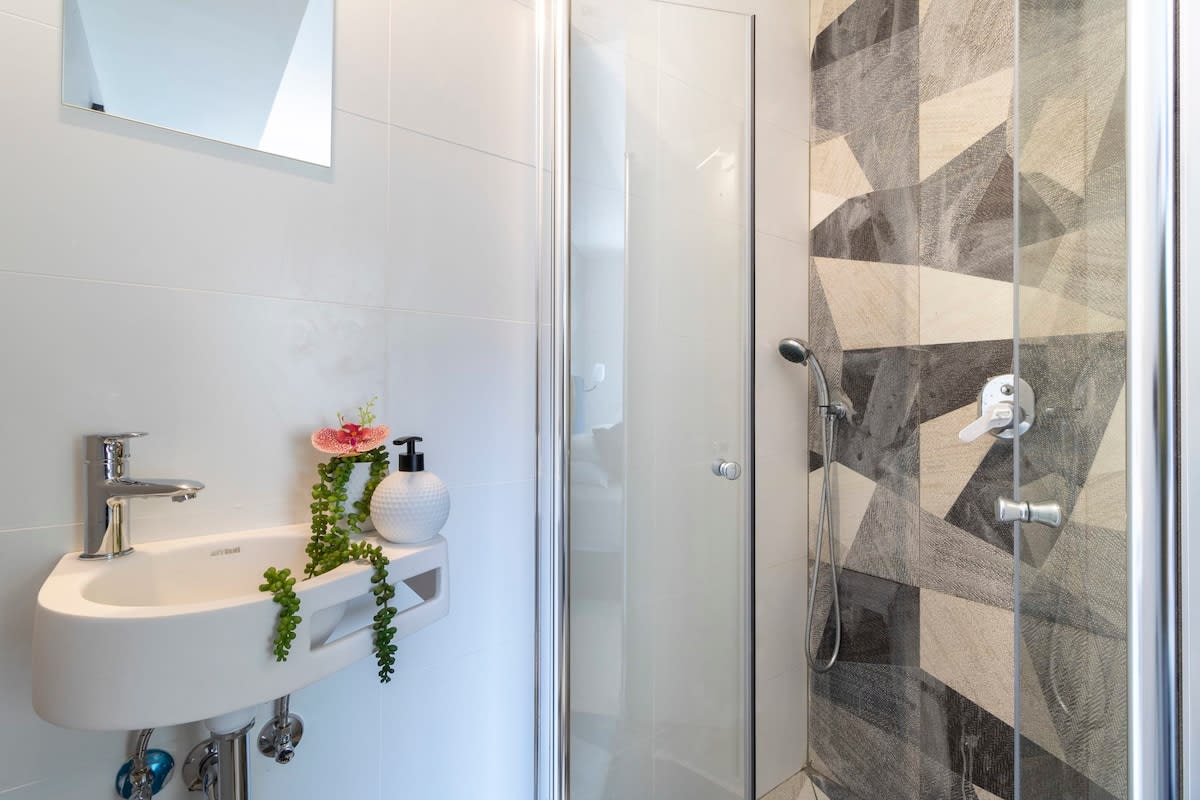 Prime Jerusalem 3BR Near Mamilla & Ben Yehuda photo 15