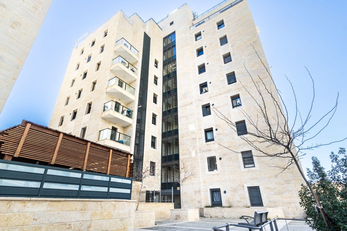 Modern 4BR Panoramic View Terraces in Jerusalem photo 10