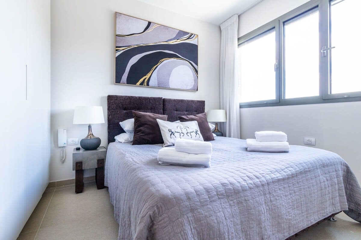 Central Jerusalem 2BR | Sleeps 6 | Doorman Building + Parking photo 23