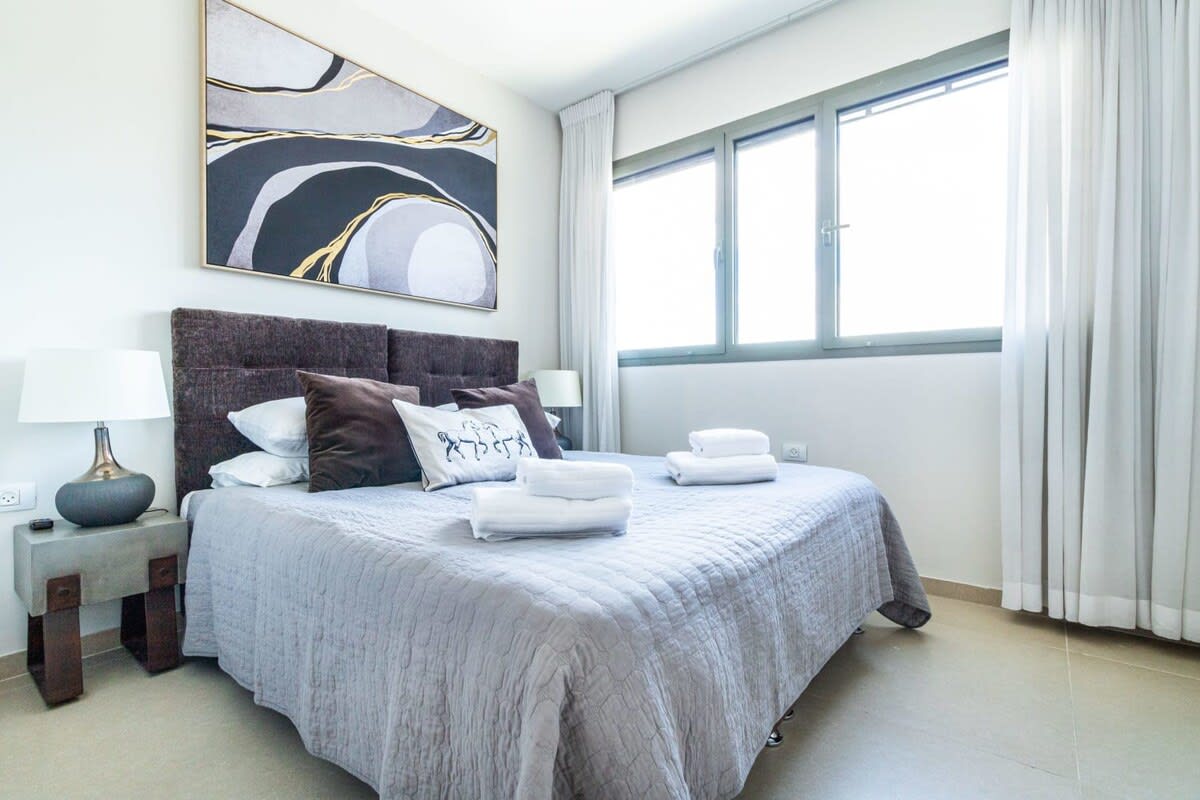 Central Jerusalem 2BR | Sleeps 6 | Doorman Building + Parking photo 20