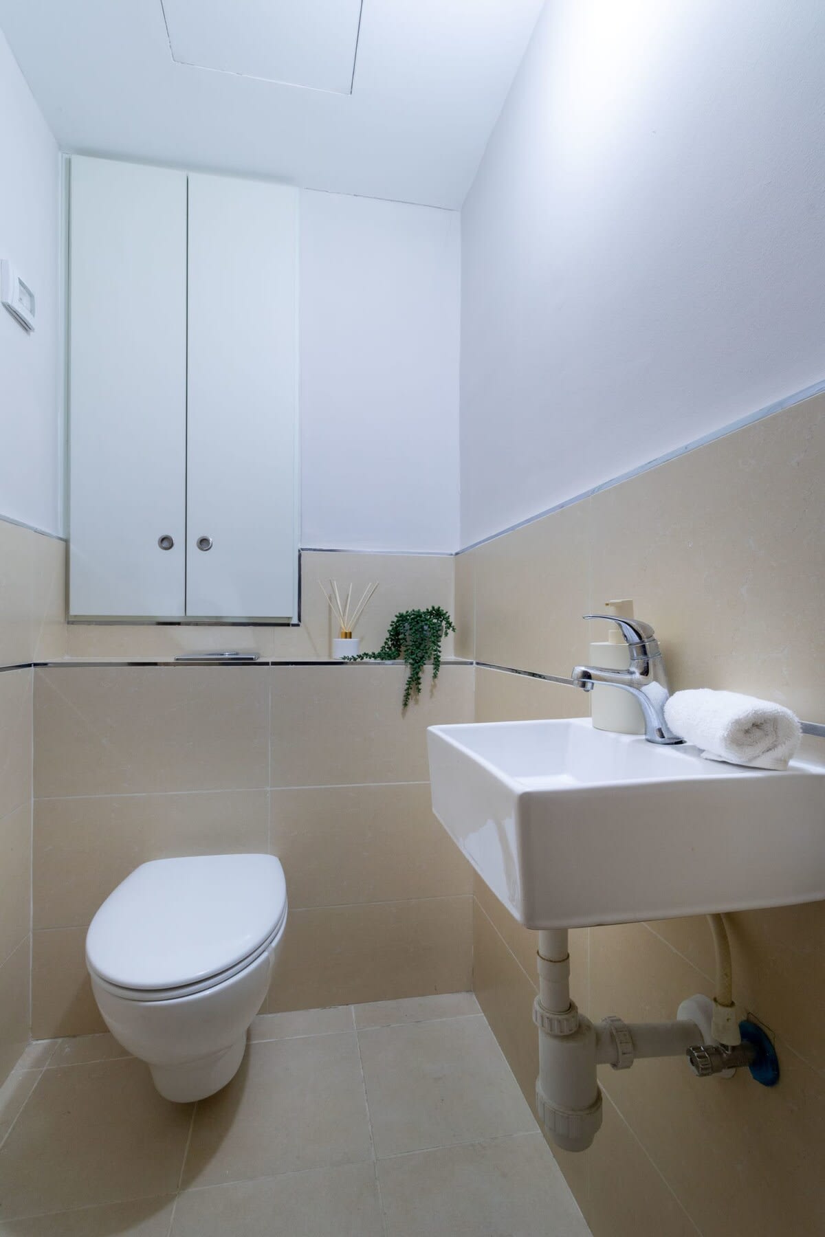 Central Jerusalem 2BR | Sleeps 6 | Doorman Building + Parking photo 35