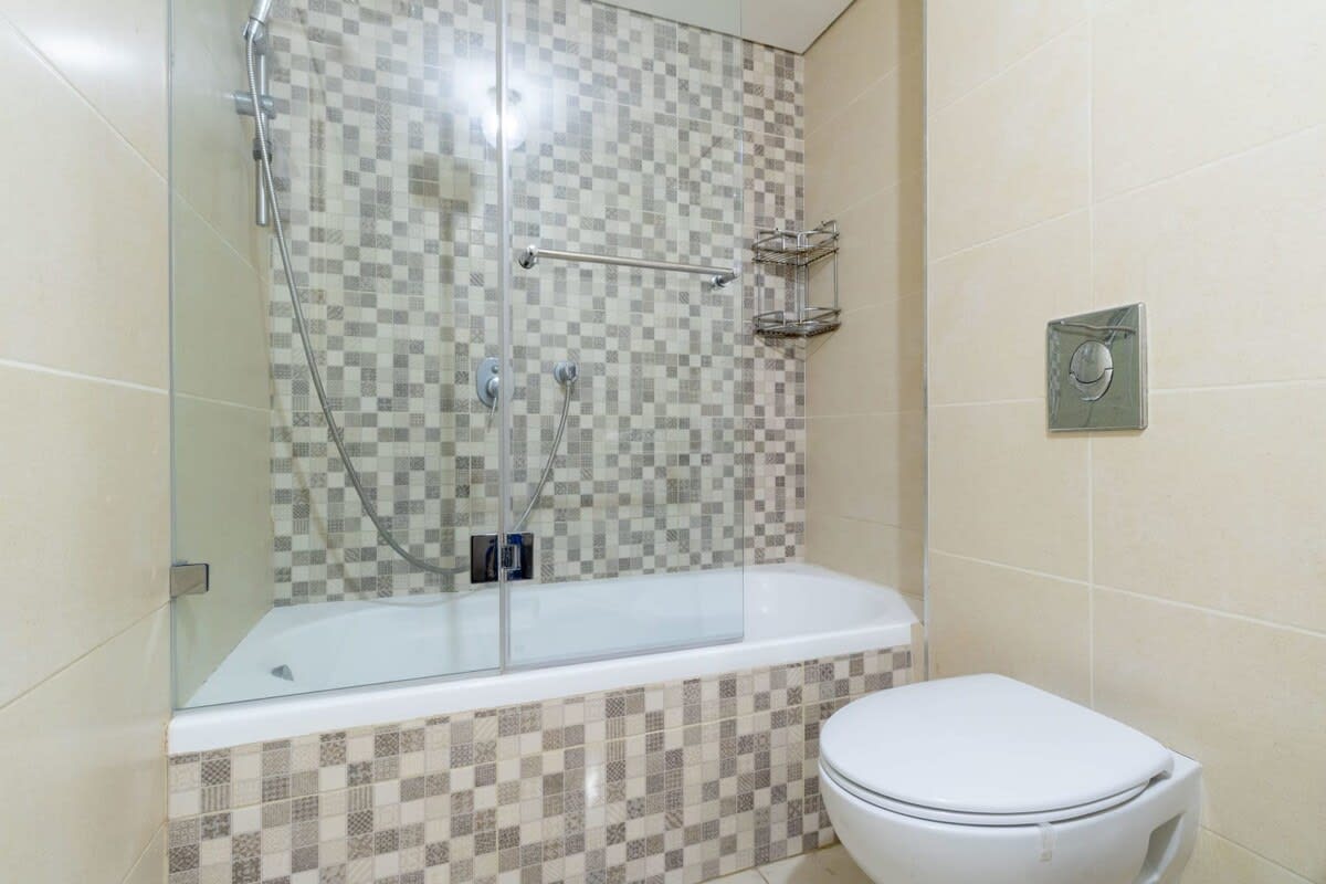 Central Jerusalem 2BR | Sleeps 6 | Doorman Building + Parking photo 25
