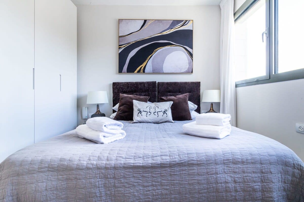 Central Jerusalem 2BR | Sleeps 6 | Doorman Building + Parking photo 21