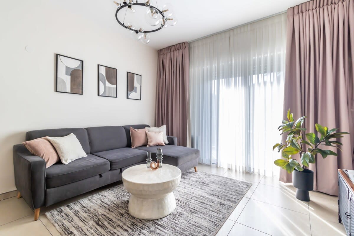 Fantastic 1BR Apartment with Parking in the city center photo 8