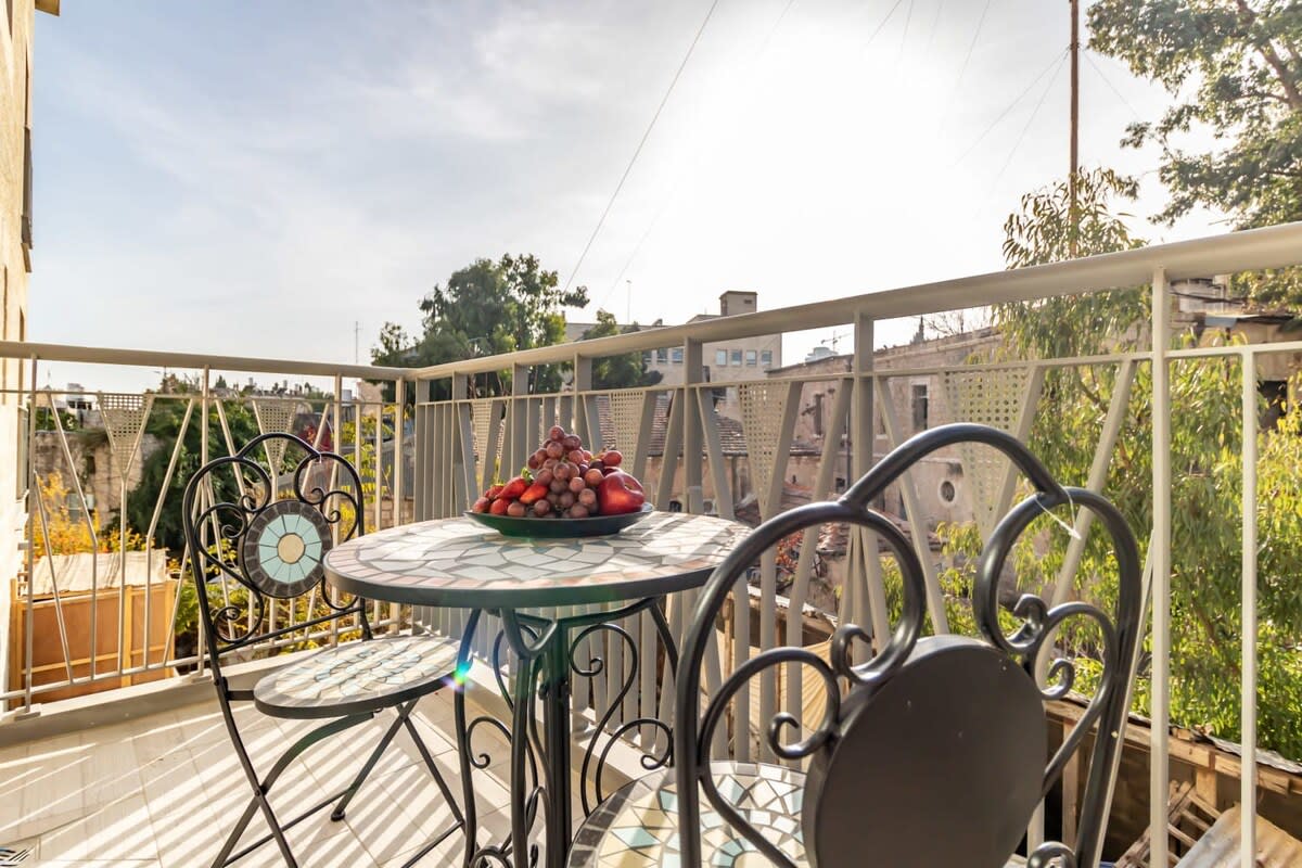 Fantastic 1BR Apartment with Parking in the city center photo 26