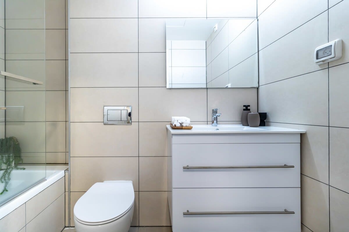 Fantastic 1BR Apartment with Parking in the city center photo 22