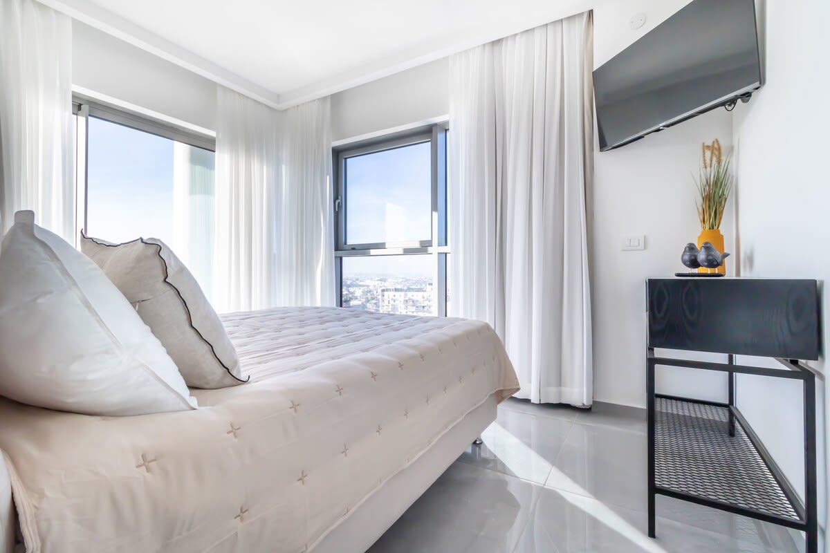 The Perfect 2 BR in Savyon View photo 27