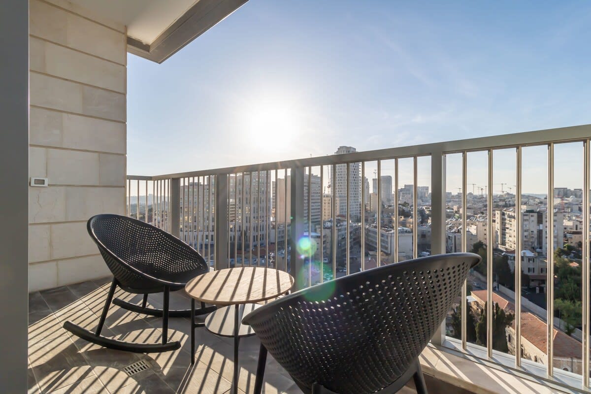 The Perfect 2 BR in Savyon View photo 7