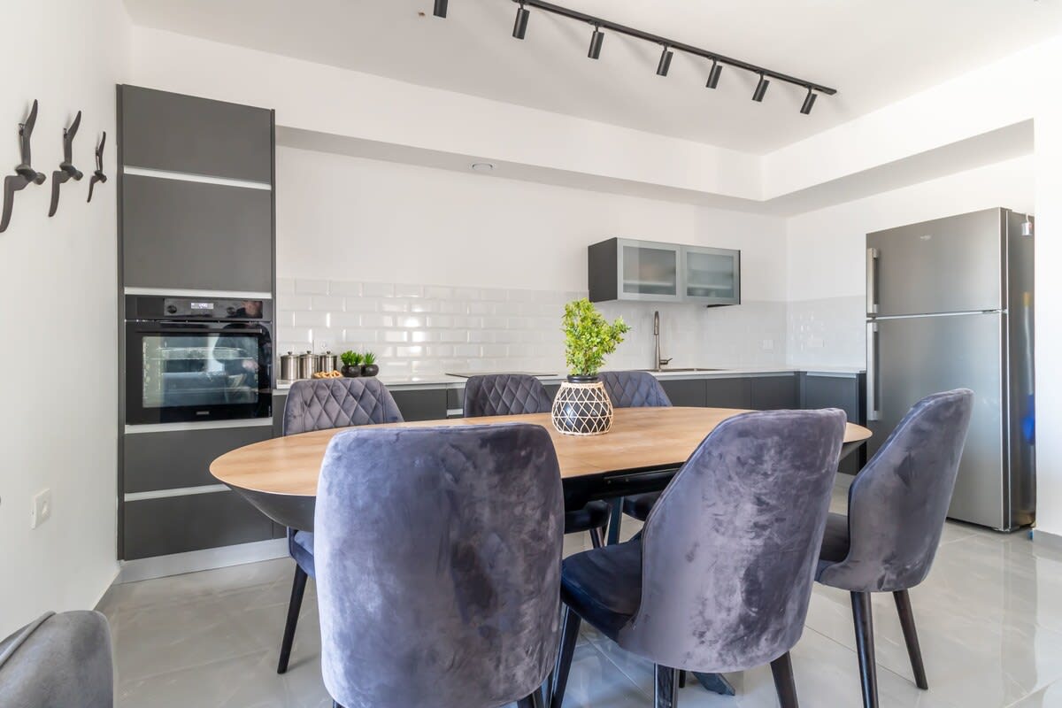 The Perfect 2 BR in Savyon View photo 16