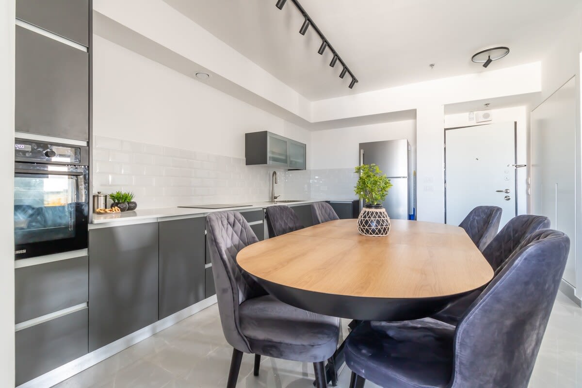 The Perfect 2 BR in Savyon View photo 17
