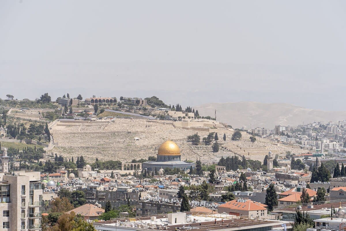 1BDR Savyon View. Breathtaking Old City Views photo 18