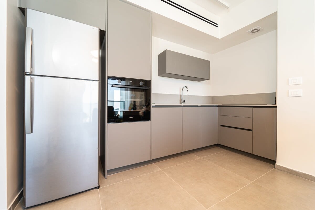 Exquisite 1Bdr Residence with Magical Vistas of the Old City photo 8