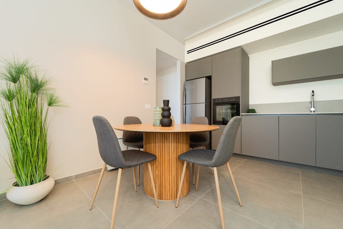 Exquisite 1Bdr Residence with Magical Vistas of the Old City photo 15