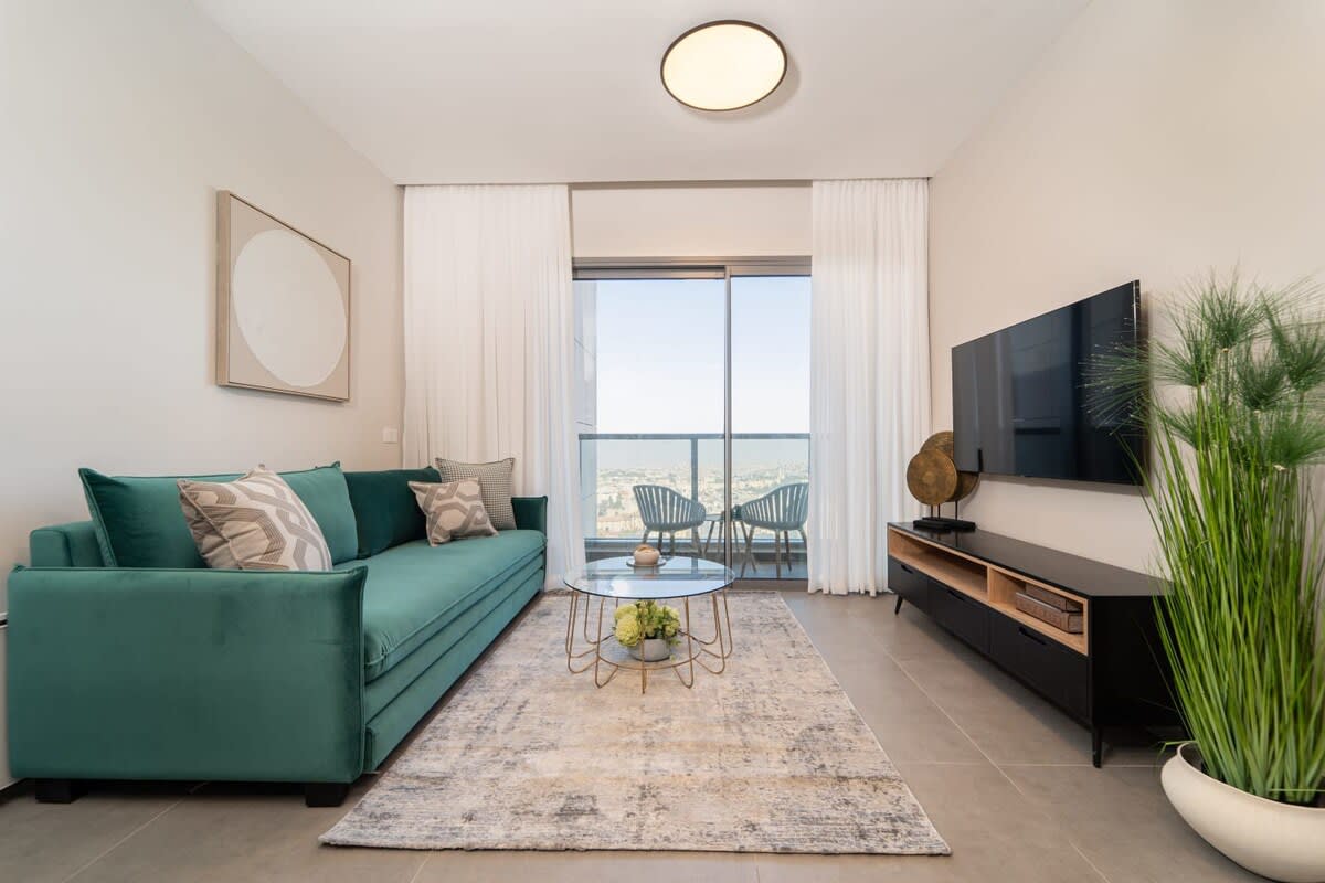 Exquisite 1Bdr Residence with Magical Vistas of the Old City – vacation rental in City Center