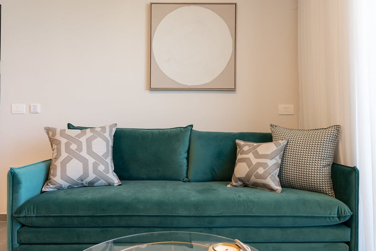 Exquisite 1Bdr Residence with Magical Vistas of the Old City photo 11