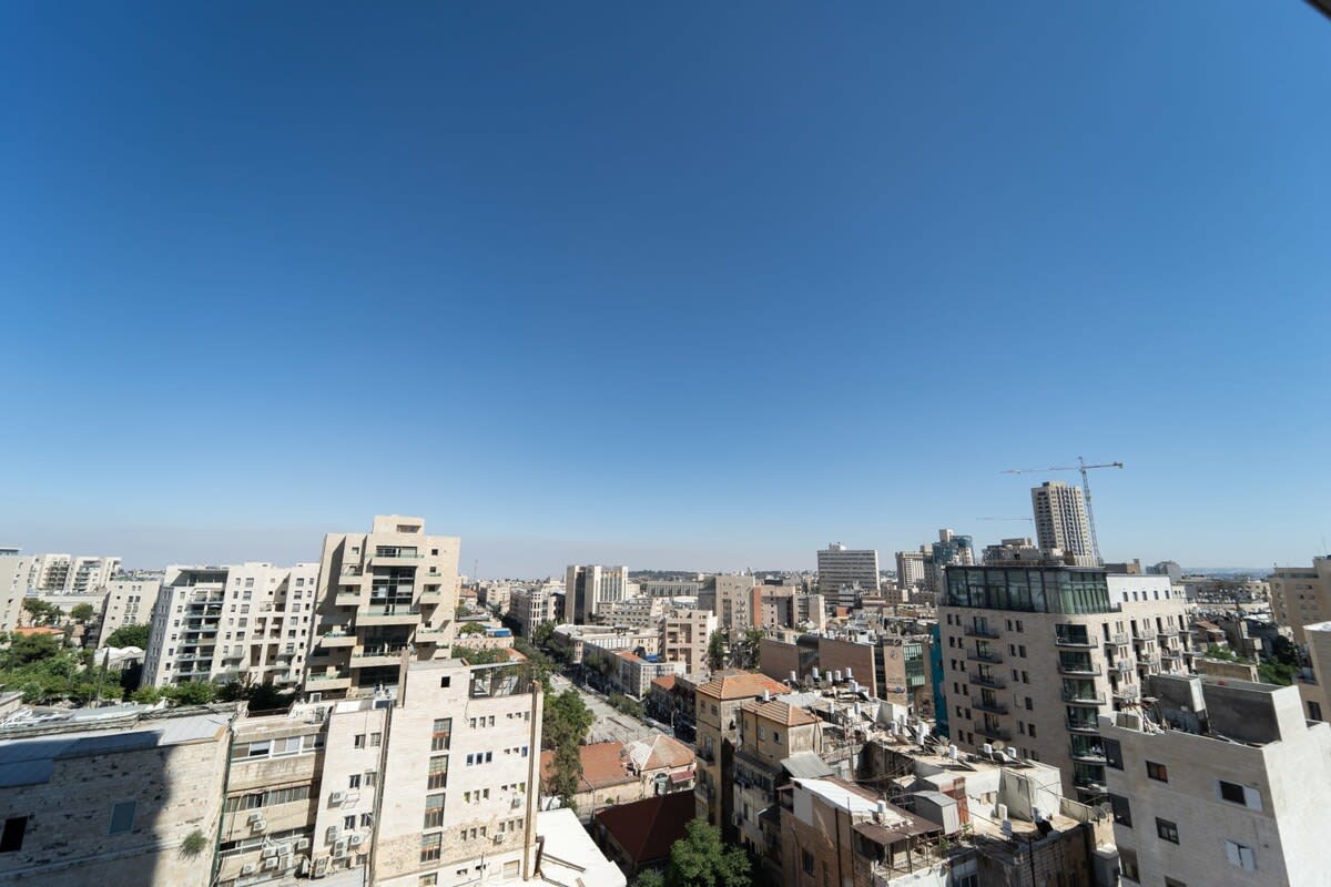 Bright & Modern 1BR in the Heart of Jerusalem – Steps from Everything photo 18