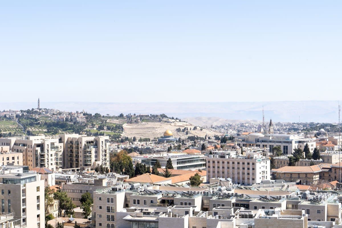 Bright & Modern 1BR in the Heart of Jerusalem – Steps from Everything photo 37