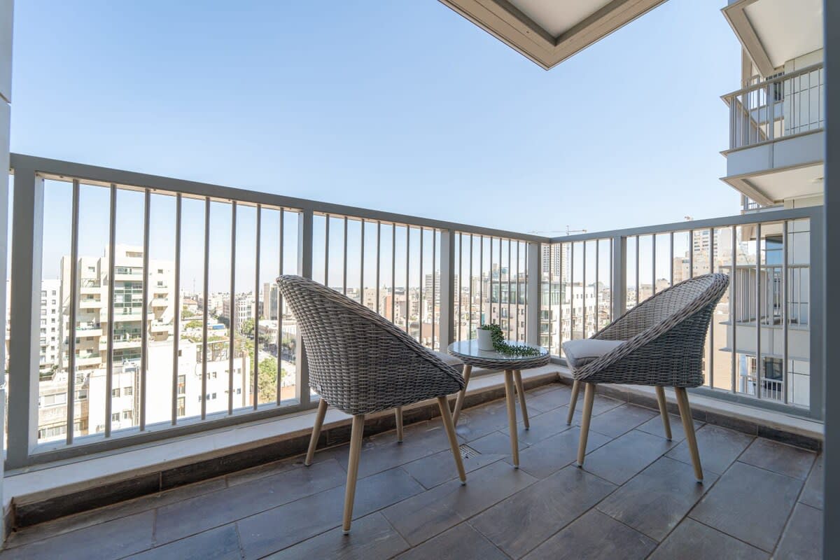 Bright & Modern 1BR in the Heart of Jerusalem – Steps from Everything photo 9