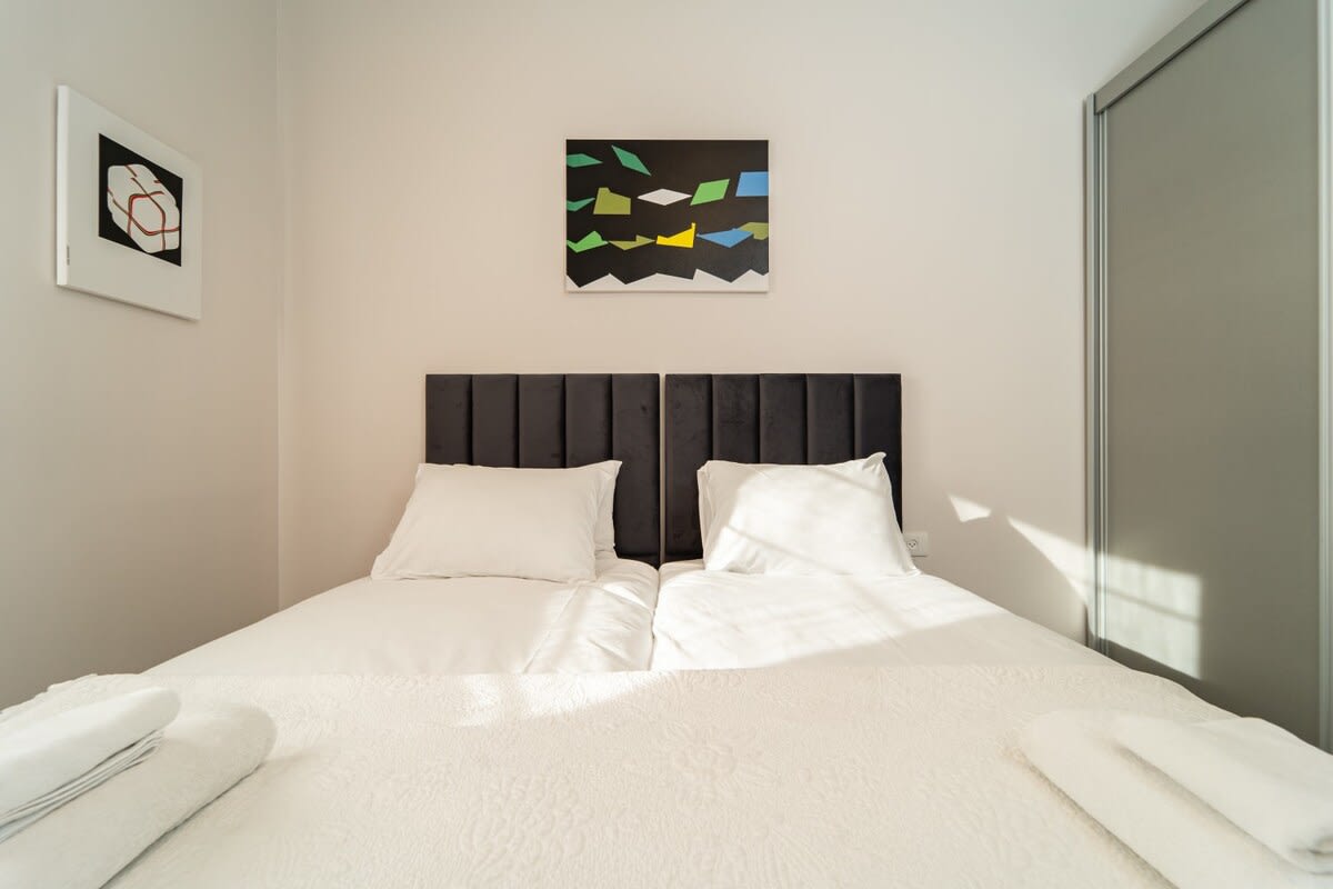 Enchanting 2 Bedroom In Best Location/Parking photo 13
