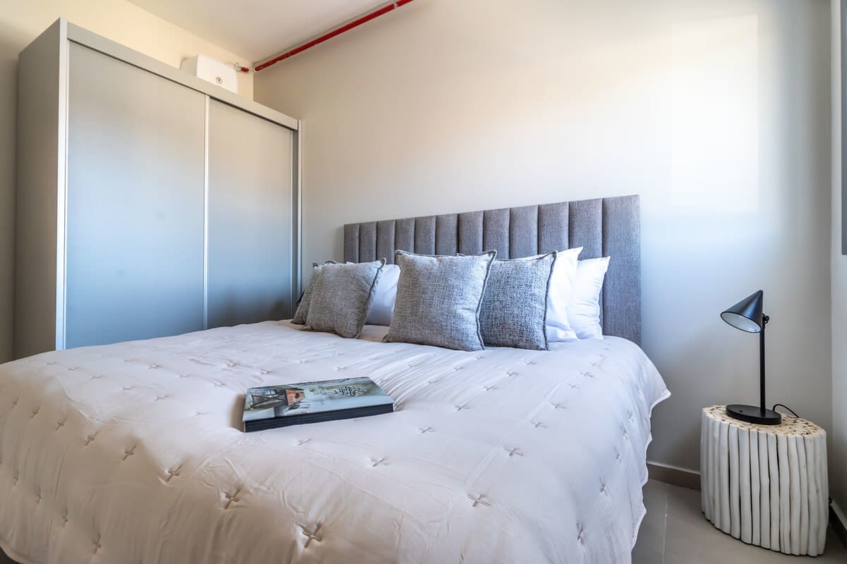 Enchanting 2 Bedroom In Best Location/Parking photo 31