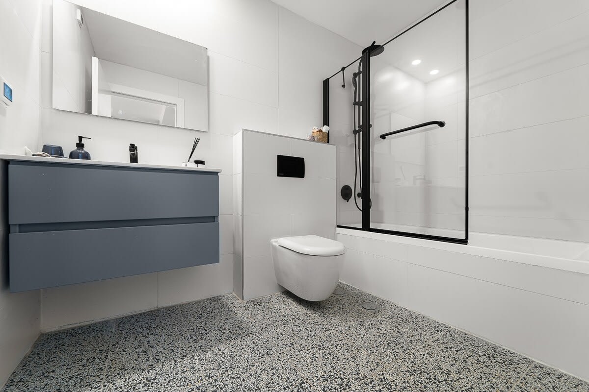 Charming City-Center Apartment Minutes from Mahane Yehuda photo 16