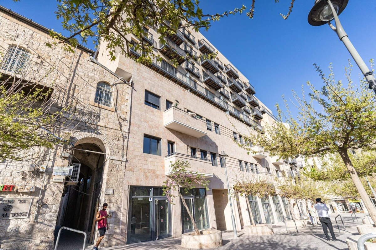 Charming City-Center Apartment Minutes from Mahane Yehuda photo 10