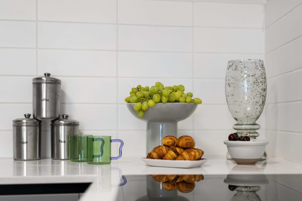 Charming City-Center Apartment Minutes from Mahane Yehuda photo 14