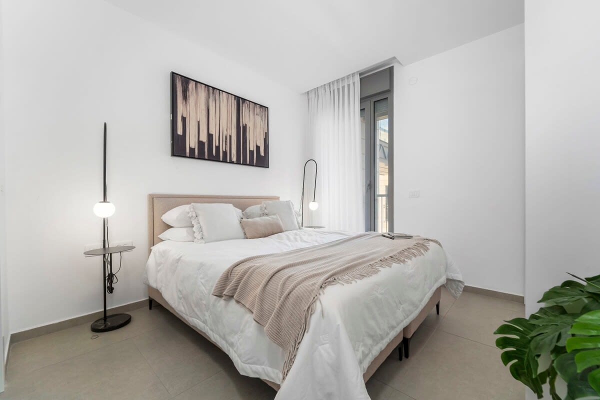 Captivating 2Bdr Getaway with Unparalleled Views of the Old City photo 28