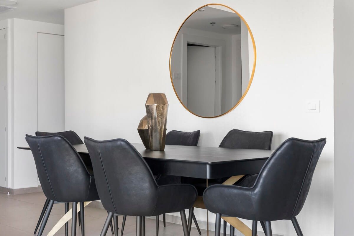 Captivating 2Bdr Getaway with Unparalleled Views of the Old City photo 10
