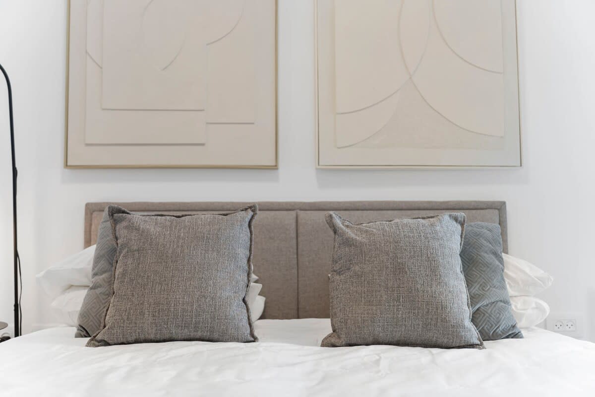 Captivating 2Bdr Getaway with Unparalleled Views of the Old City photo 58