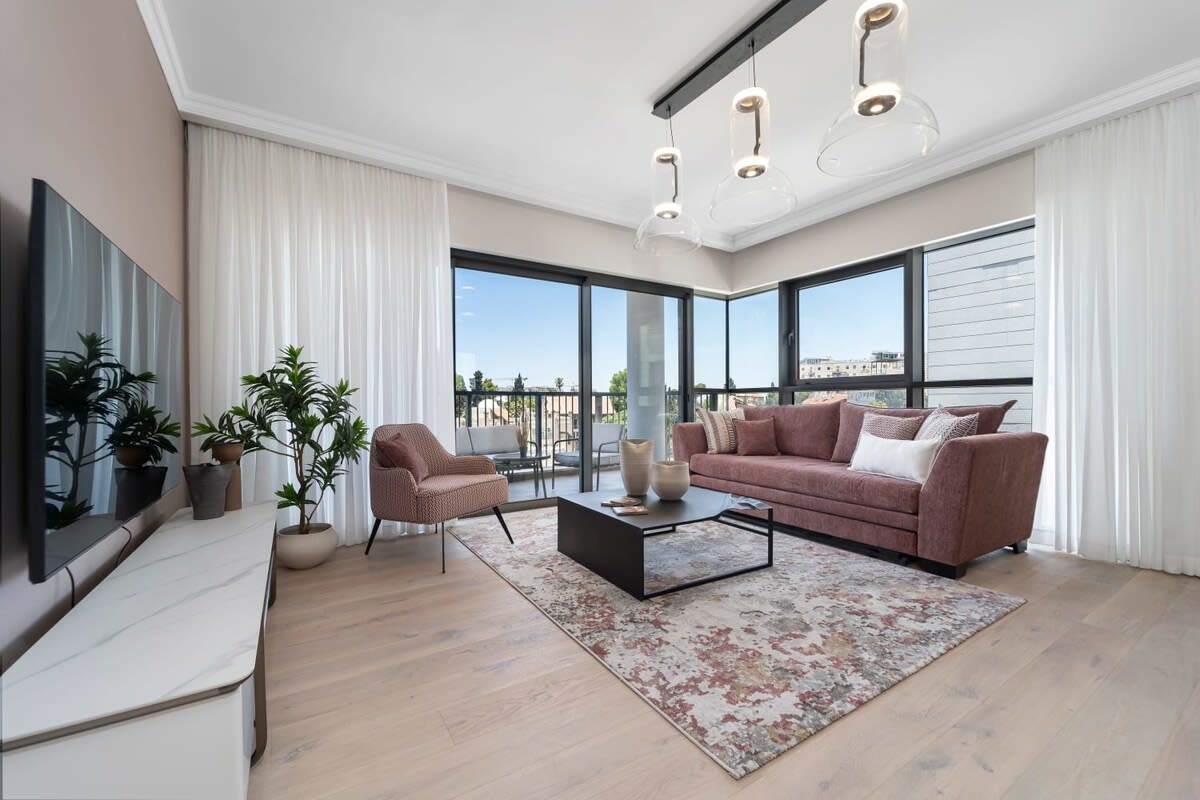 Bright & Comfortable 2BR in Savyon View Tower photo 5