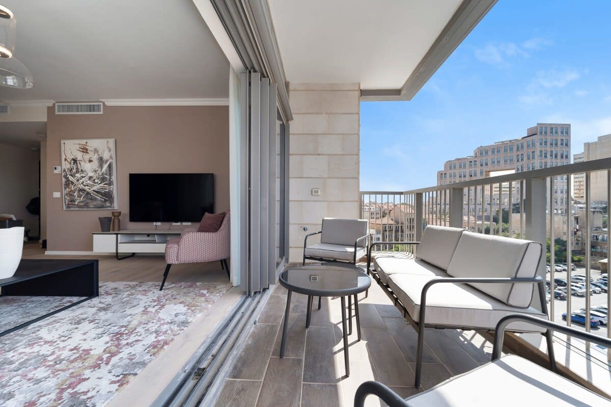 Bright & Comfortable 2BR in Savyon View Tower photo 32