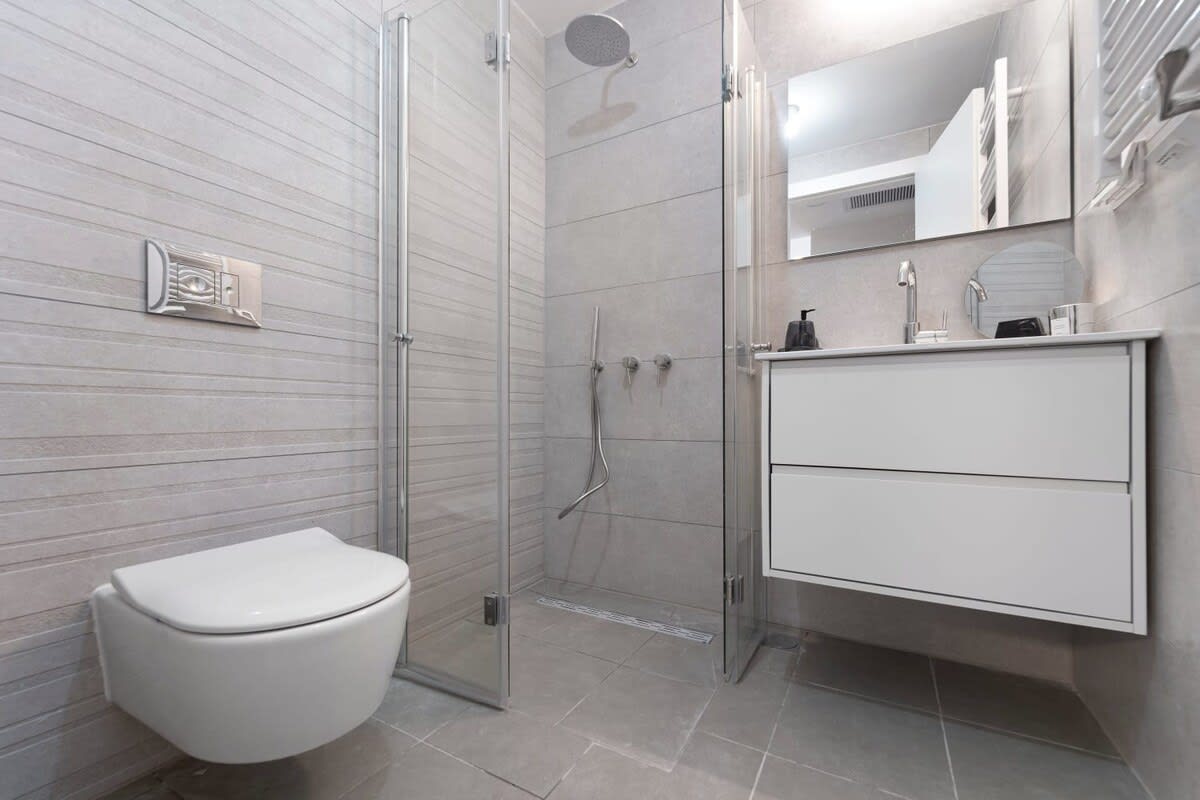 Bright & Comfortable 2BR in Savyon View Tower photo 12