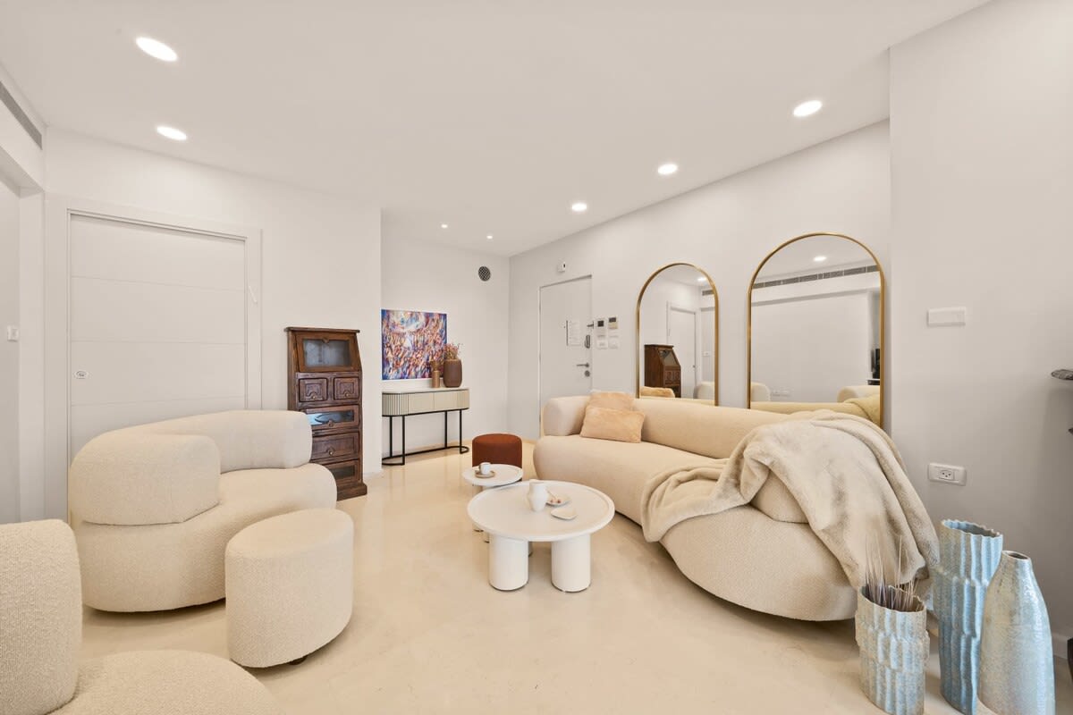 King David Residence Luxury 3 Bedroom, Unit 314 – Pool, Gym & Parking, Mamilla Jerusalem photo 4