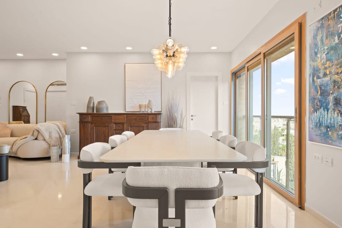 King David Residence Luxury 3 Bedroom, Unit 314 – Pool, Gym & Parking, Mamilla Jerusalem photo 11
