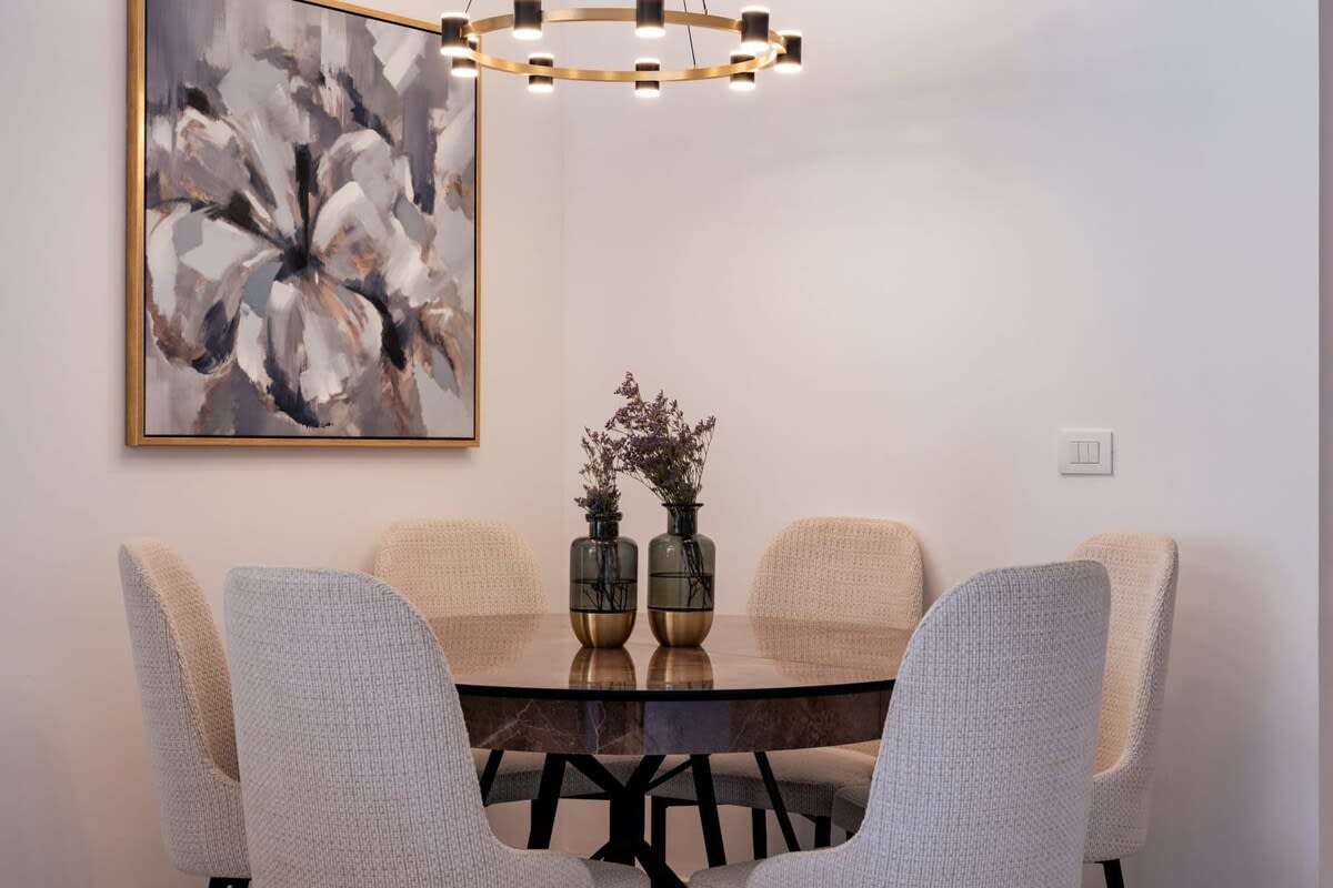 New 3 bedroom steps from Machne Yehuda! photo 34