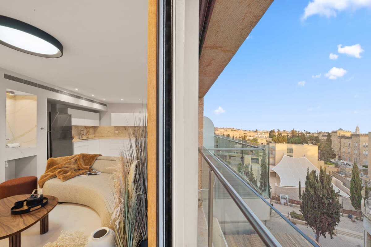 King David Residence Luxury 3 Bedroom, Unit 313 – Pool, Gym & Parking, Mamilla Jerusalem photo 40