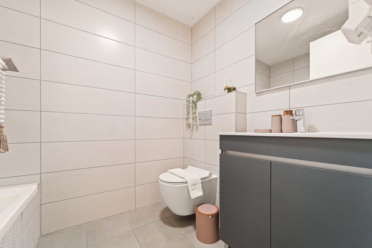 Fantastic 1BDR Offering Stunning Views of the City photo 7