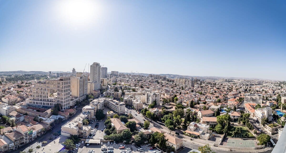 Fantastic 1BDR Offering Stunning Views of the City photo 37