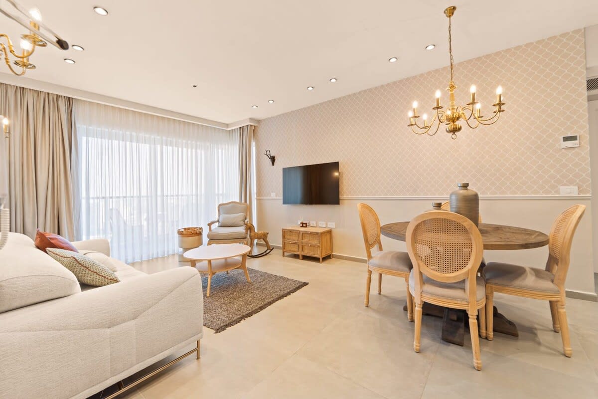 Fantastic 1BDR Offering Stunning Views of the City photo 4