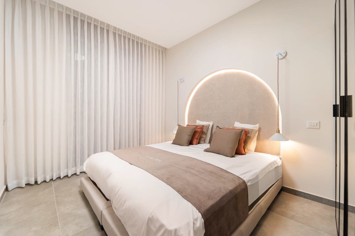 Chic 2BDR Parking/Terrace In City Center photo 18