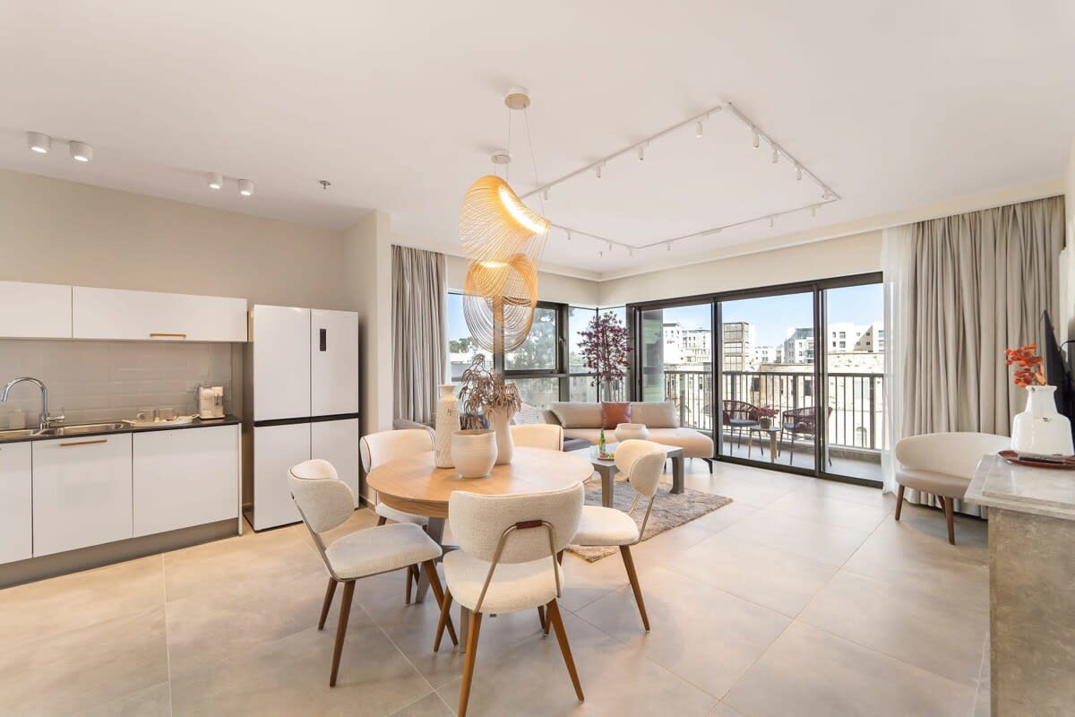 Chic 2BDR Parking/Terrace In City Center – vacation rental in City Center