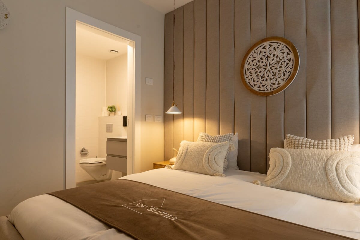 Chic 2BDR Parking/Terrace In City Center photo 13