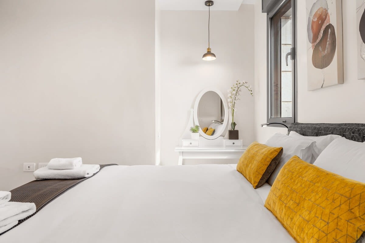 Dreamy 3 Bedroom In Best Location/Parking photo 12