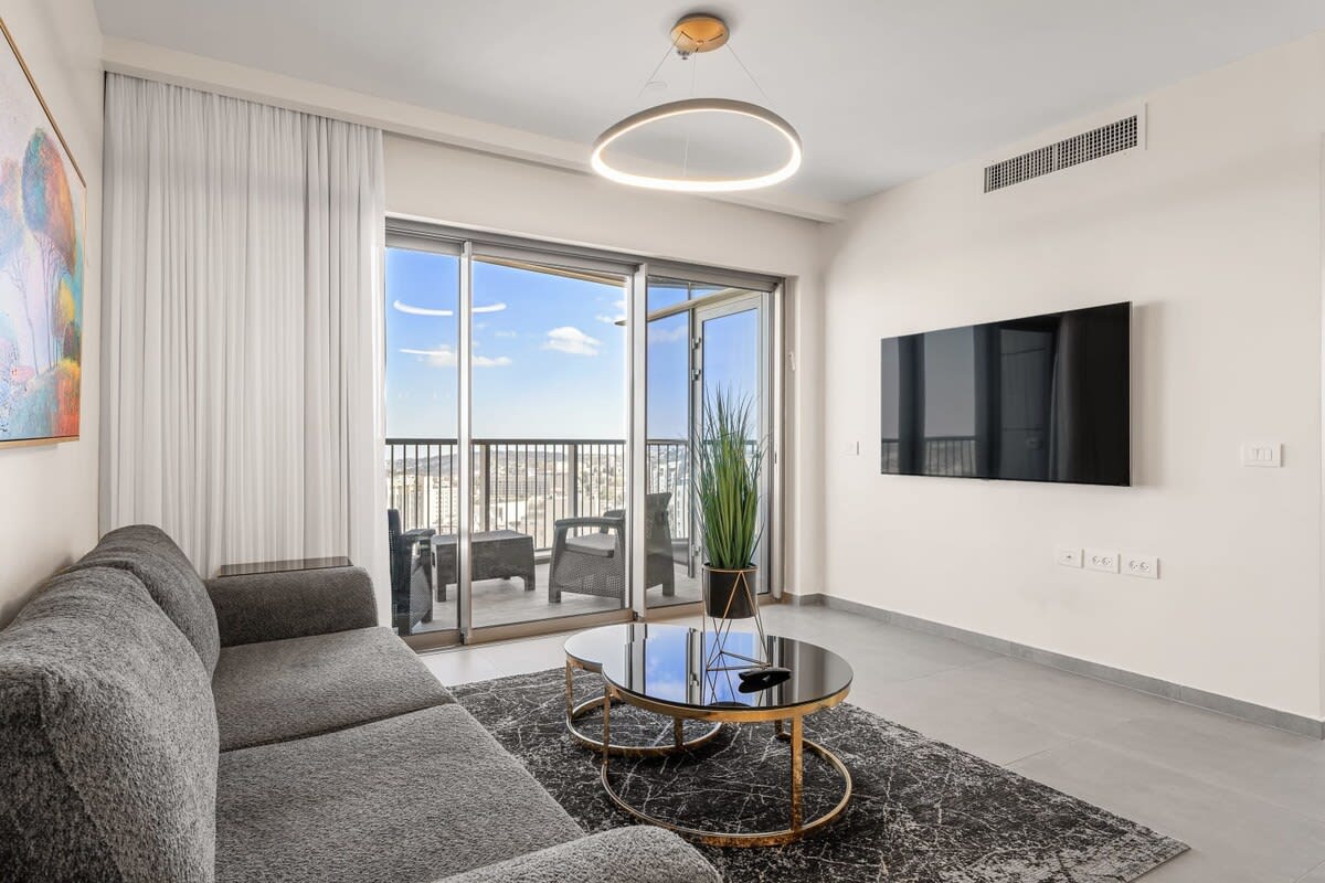 Dreamy 3 Bedroom In Best Location/Parking photo 11