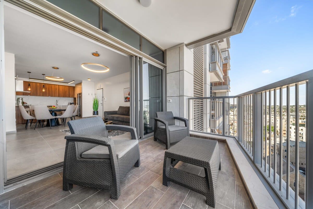 Dreamy 3 Bedroom In Best Location/Parking photo 21