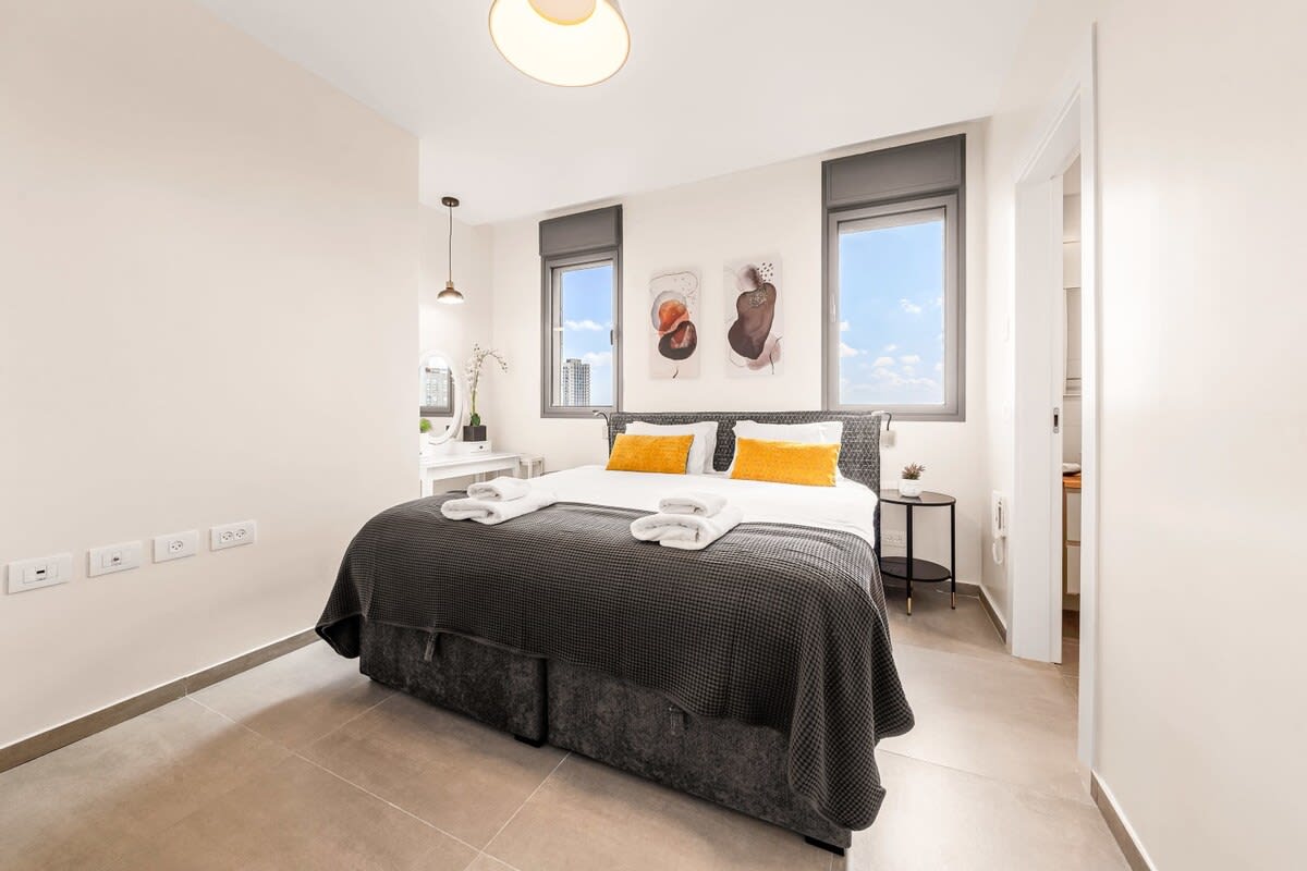 Dreamy 3 Bedroom In Best Location/Parking photo 5